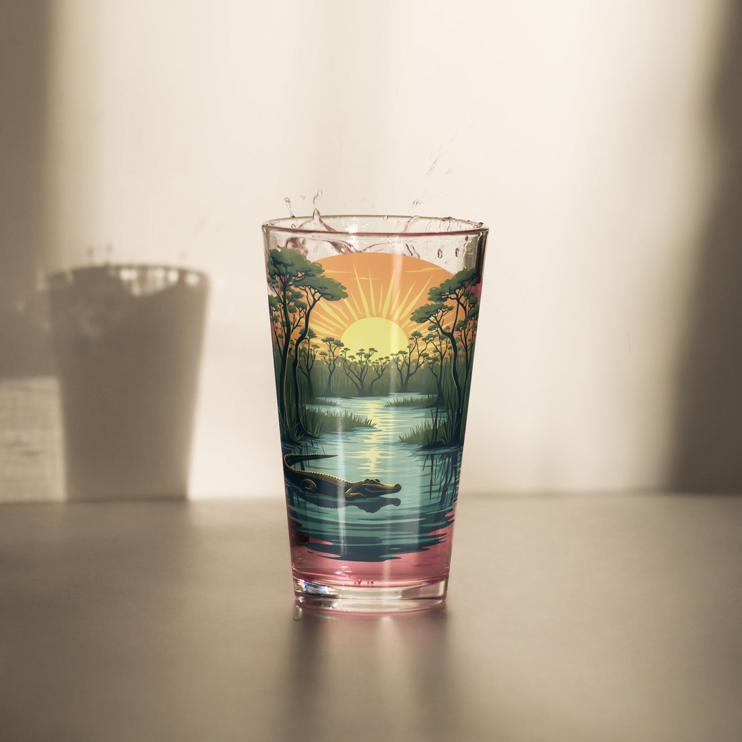 Alligator Pint Glass - Beer Glass - Discovery Co.