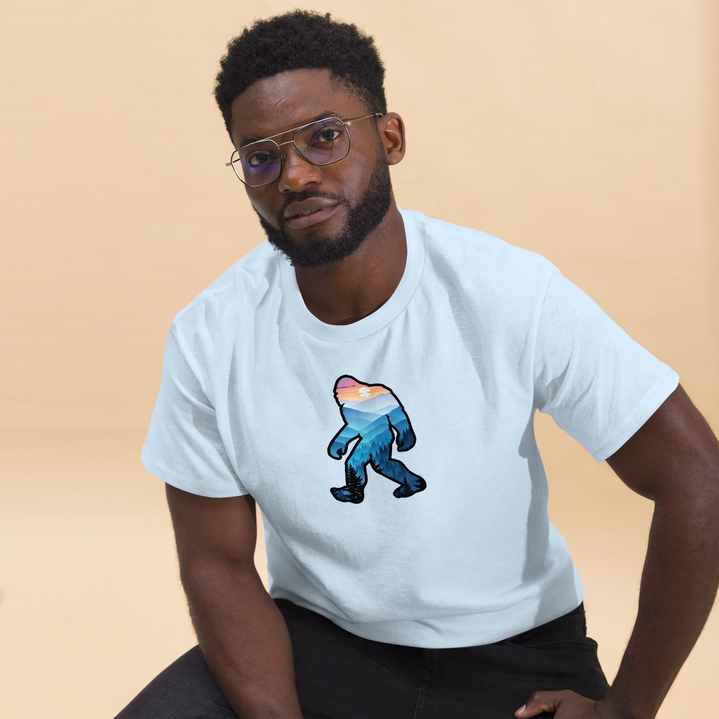 Bigfoot Blue Mountains Men's (Unisex) Classic Tee - Men's Shirts - Discovery Co.