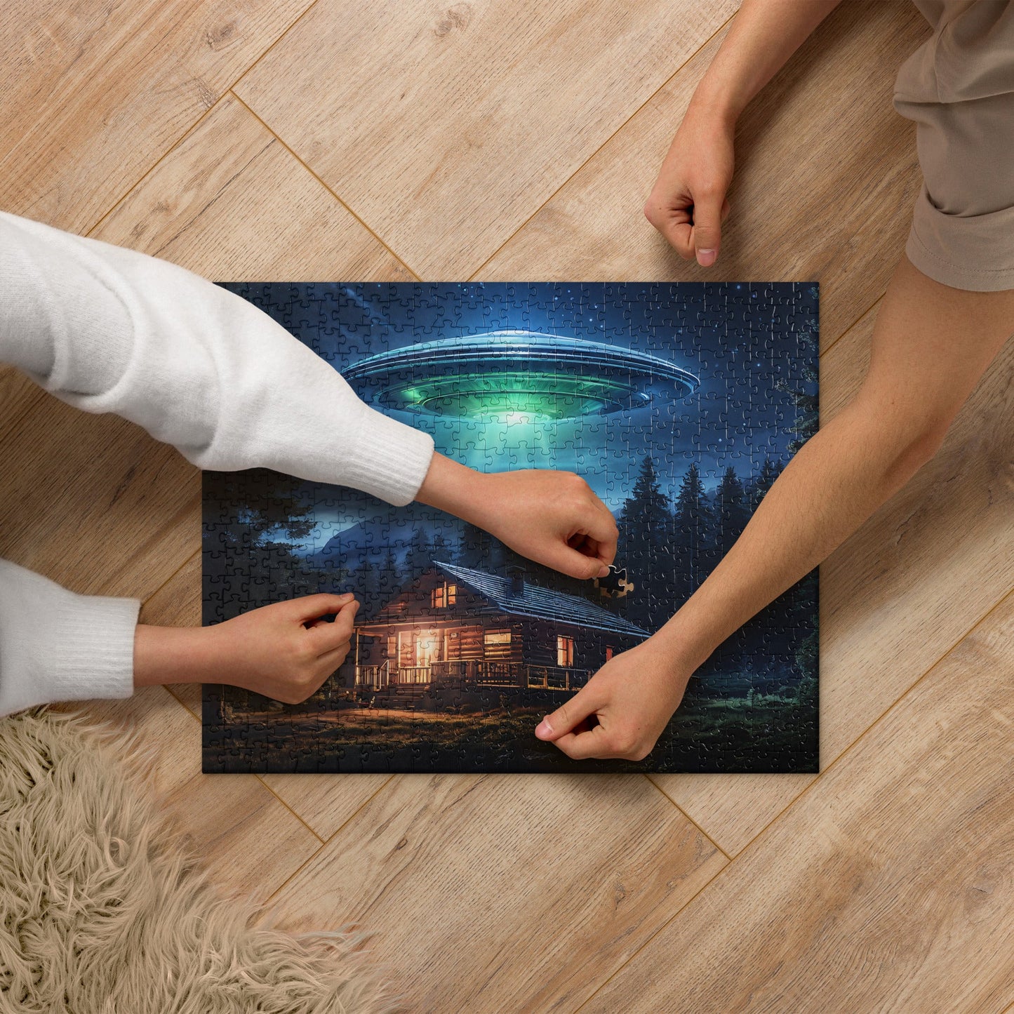 UFO Over House Jigsaw Puzzle - Puzzle - Discovery Co.