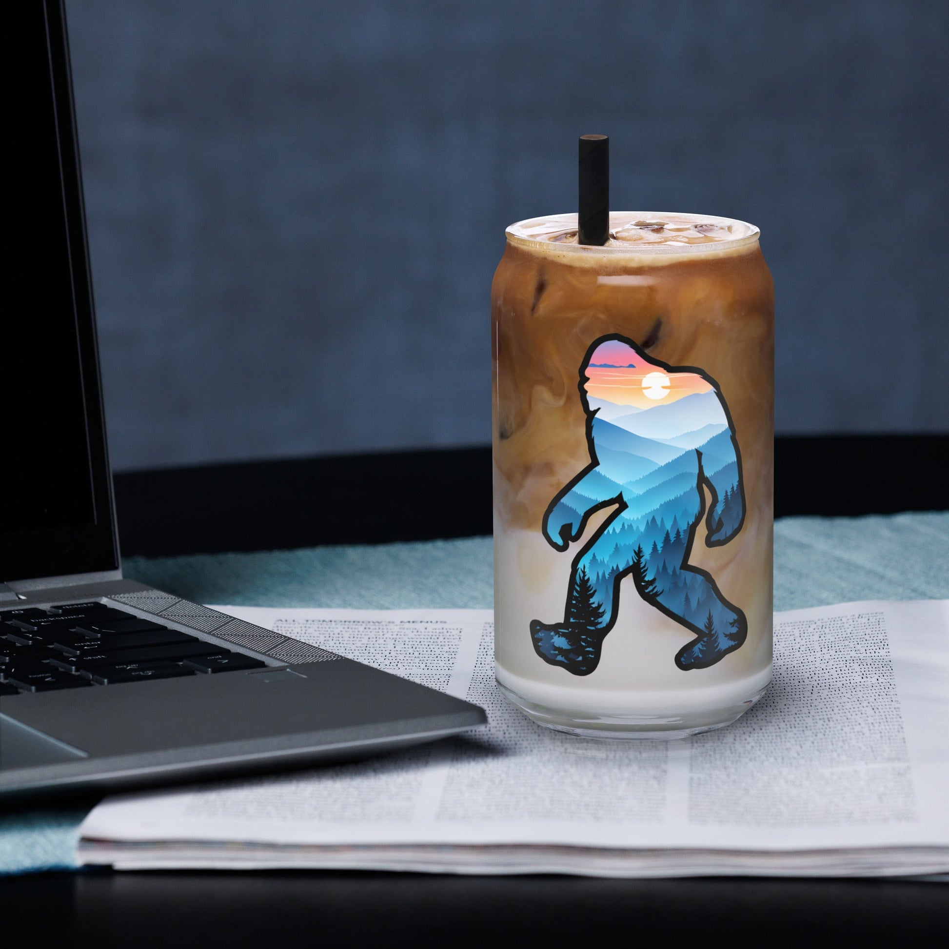 Bigfoot Blue Mountains Can - Shaped Glass - Can - Shaped Glass - Discovery Co.