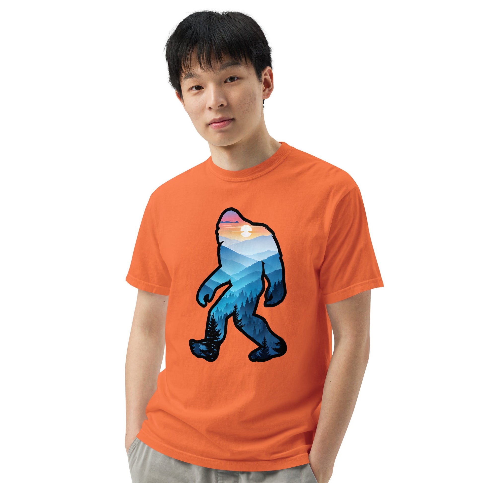 Bigfoot Blue Mountains Men's (Unisex) Premium Tee - Men's Shirts - Discovery Co.
