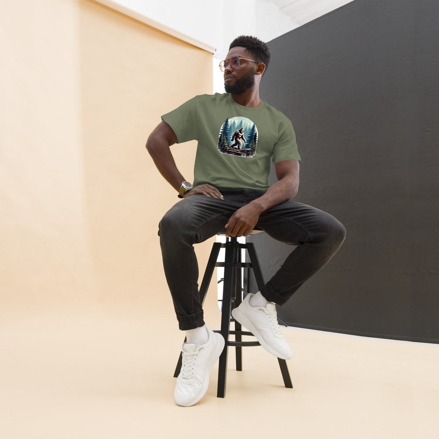 Bigfoot Forest Men's (Unisex) Classic Tee - Men's Shirts - Discovery Co.