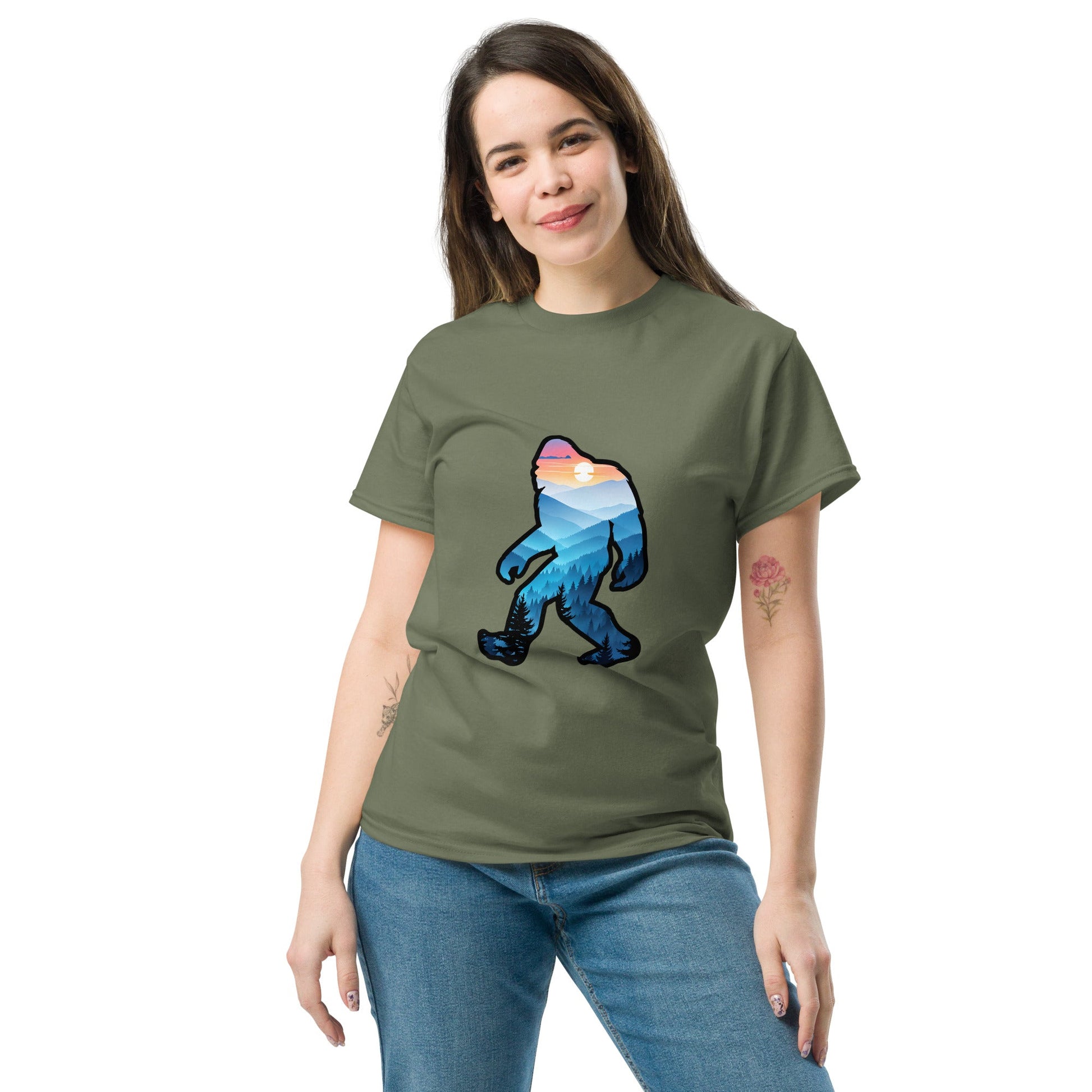 Blue Mountains Big Foot Women's Classic Tee - Women's Shirts - Discovery Co.