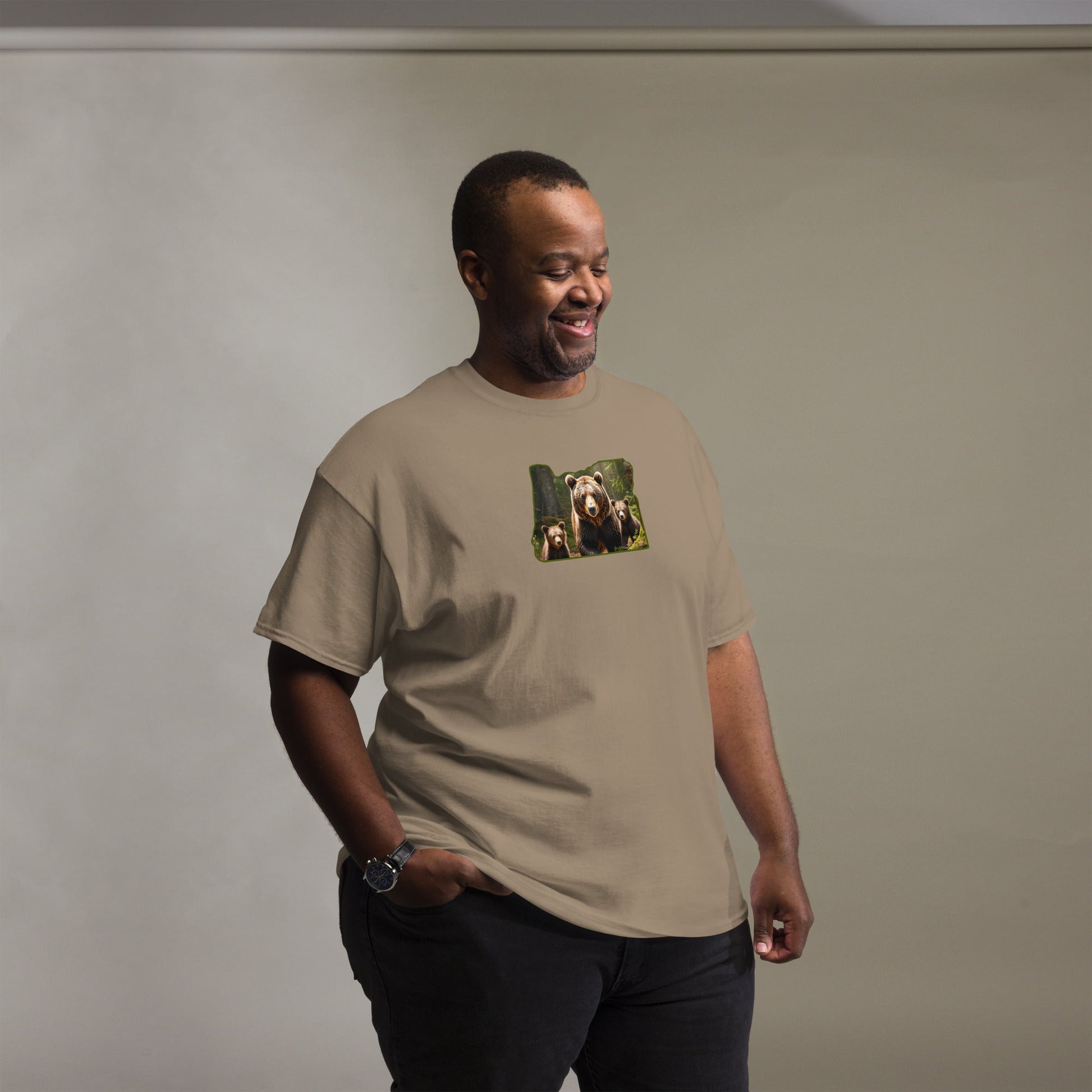 Oregon Bear Family Men's (Unisex) Classic Tee - Men's Shirts - Discovery Co.