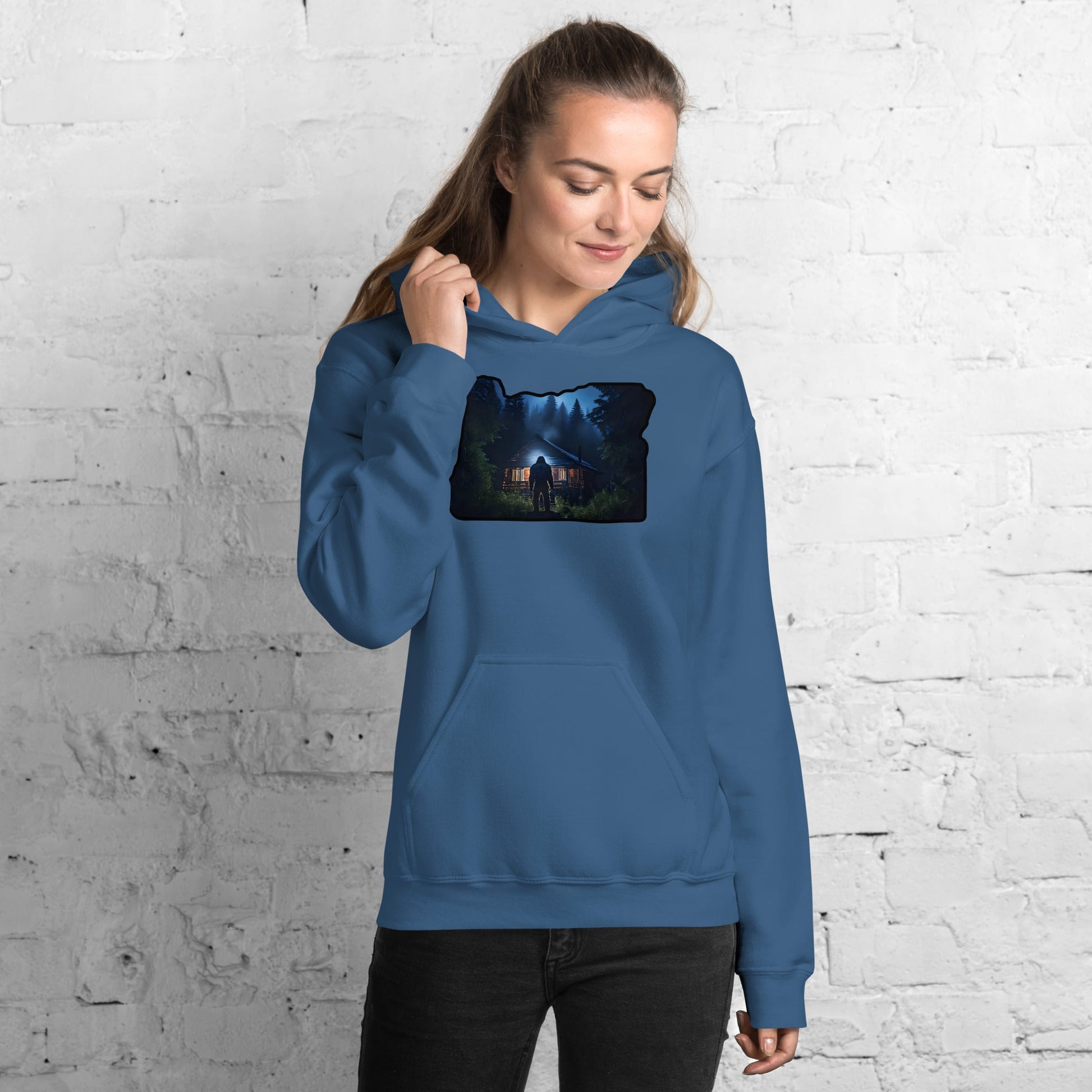 Oregon Bigfoot Visits Women's (Unisex) Hoodie - Hoodies - Discovery Co.