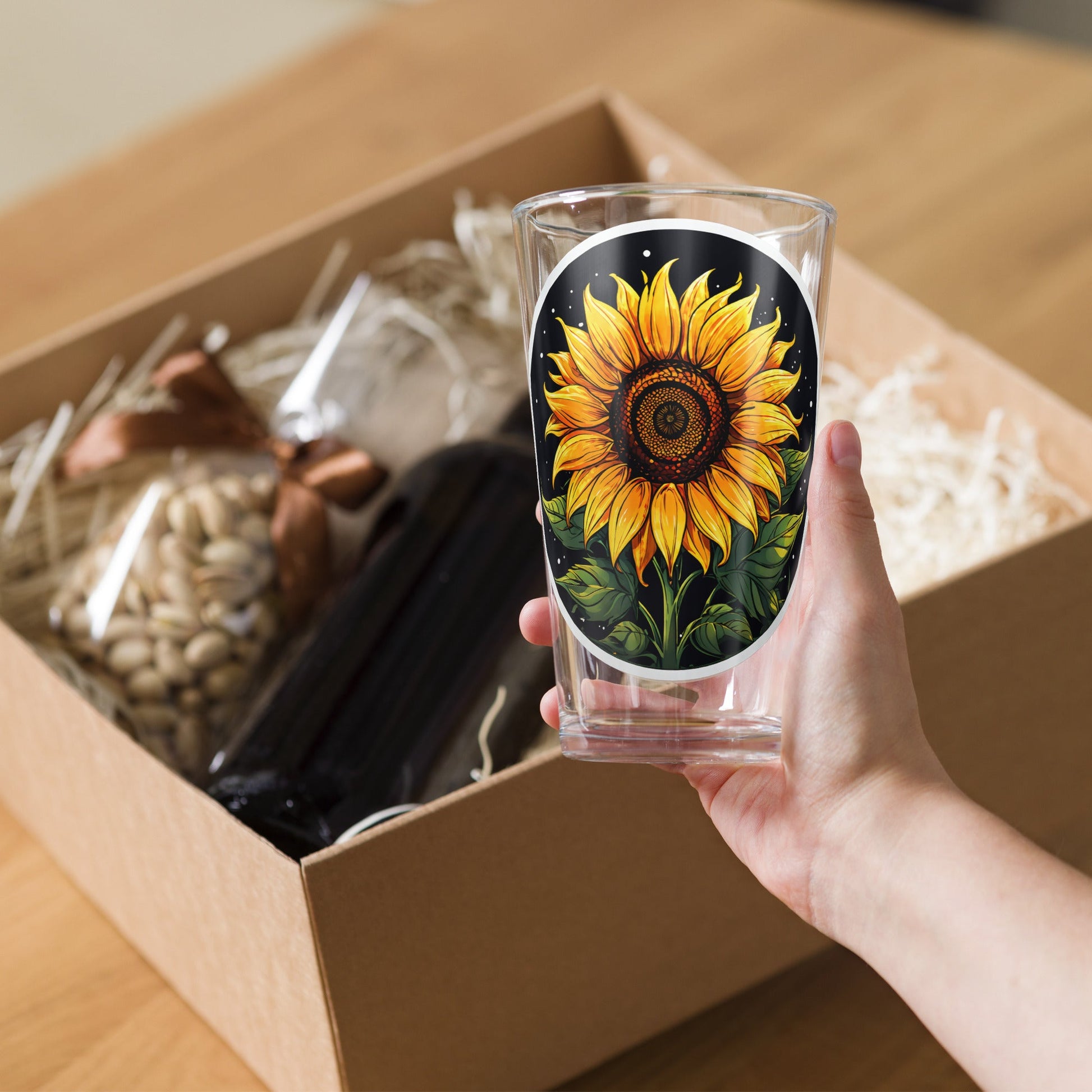 Sunflower Pint Glass (16 oz) - Beer Glass - Discovery Co.