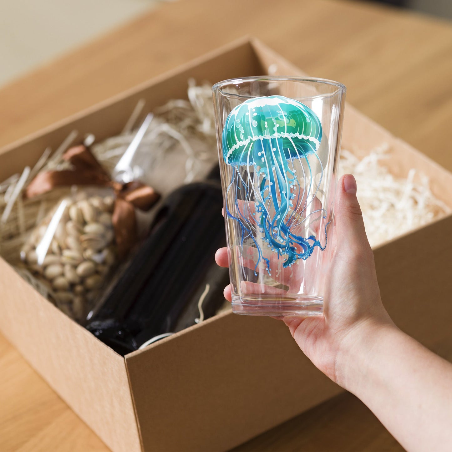 Turquoise Jellyfish Pint Glass (16 oz) - Beer Glass - Discovery Co.