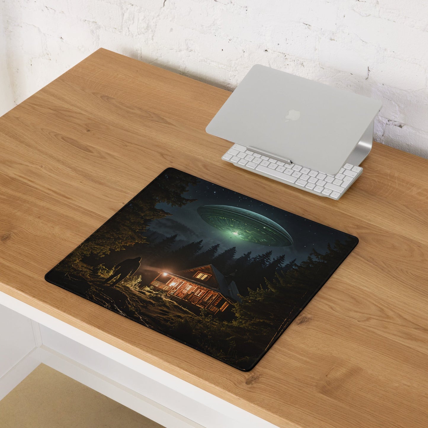 UFO and Bigfoot Gaming Mouse Pad - Mouse Pads - Discovery Co.