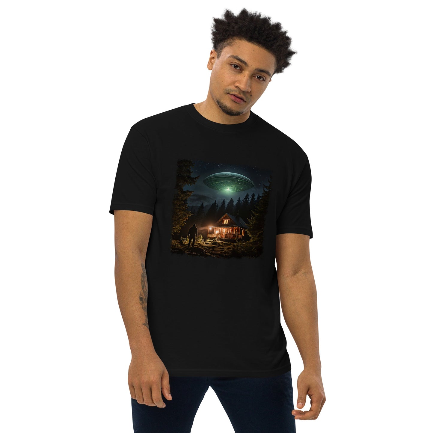 UFO and Bigfoot Men’s Premium Heavyweight Tee - Discovery Co.