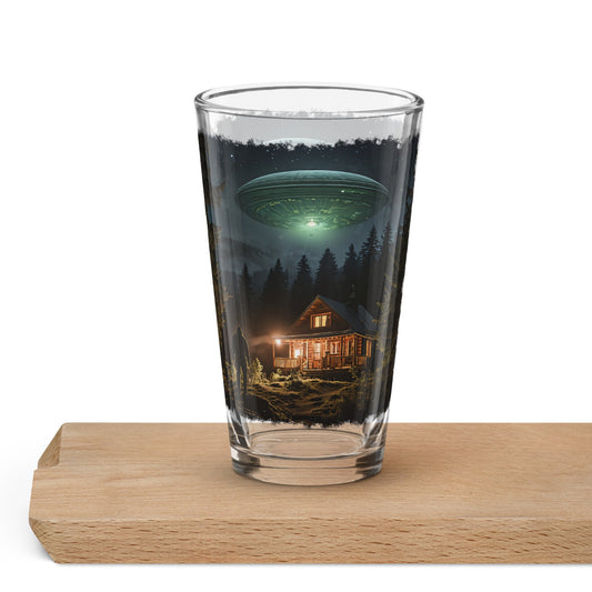 UFO and Bigfoot Pint Glass - Beer Glass - Discovery Co.